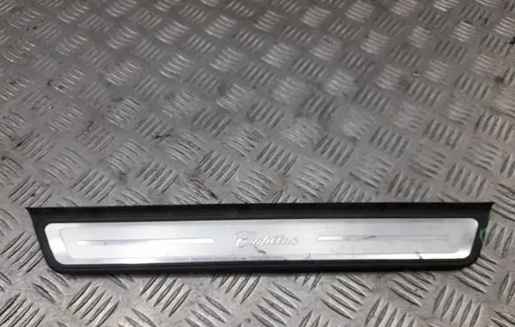 Cadillac CTS Front sill trim cover 23160093