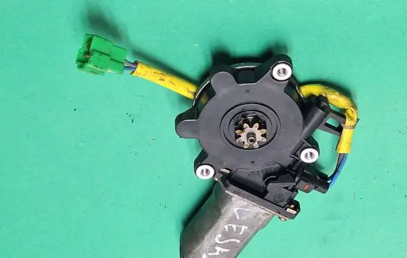 Subaru Legacy Rear door window regulator motor 
