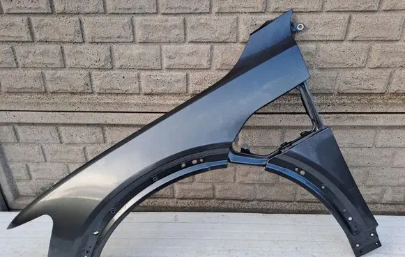 Audi e-tron Fender