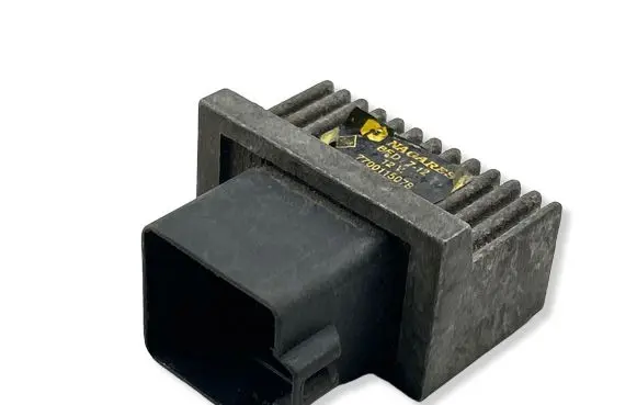 Renault Laguna II Glow plug pre-heat relay 7700115078