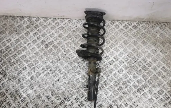 Nissan Qashqai Front shock absorber with coil spring 54303HV01A