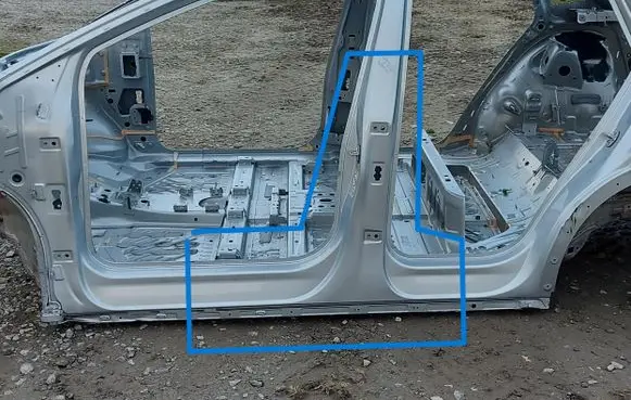 Volkswagen ID.4 Pillar (middle) 