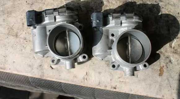 Volkswagen Golf VII Throttle valve 567546