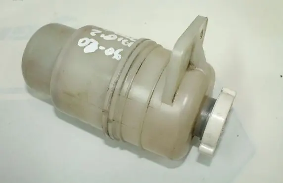 Mitsubishi Outlander Windshield washer fluid reservoir/tank