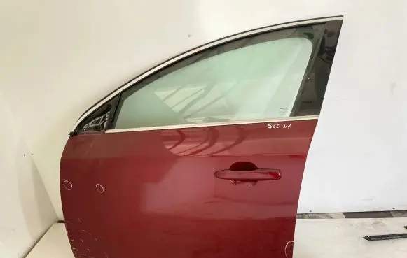 Volvo S60 Front door 30762642