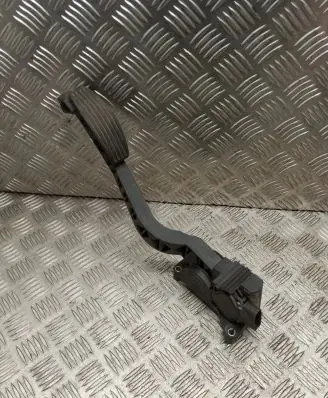 Alfa Romeo 147 Accelerator throttle pedal 0281002380 186603712