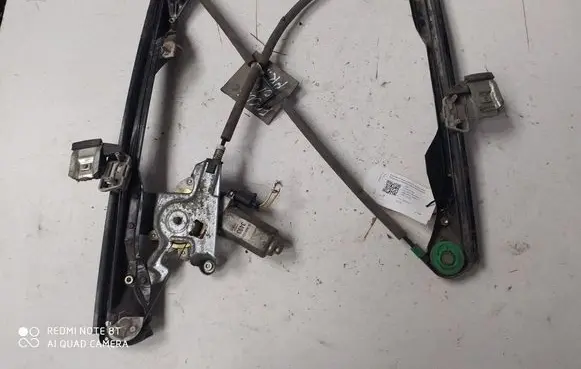 Ford Focus Front door window regulator with motor XS4123201