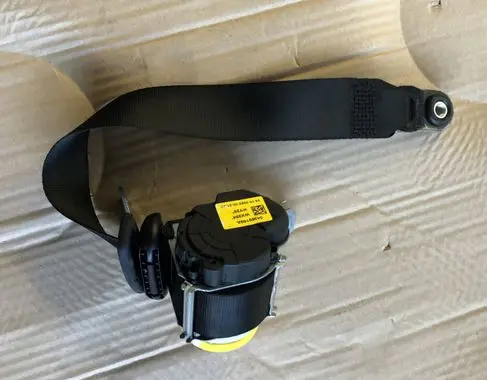 Ferrari Roma Front seatbelt 021514 C271025Z 120541773