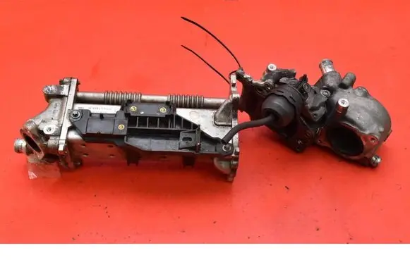Opel Astra J EGR valve cooler V29007672