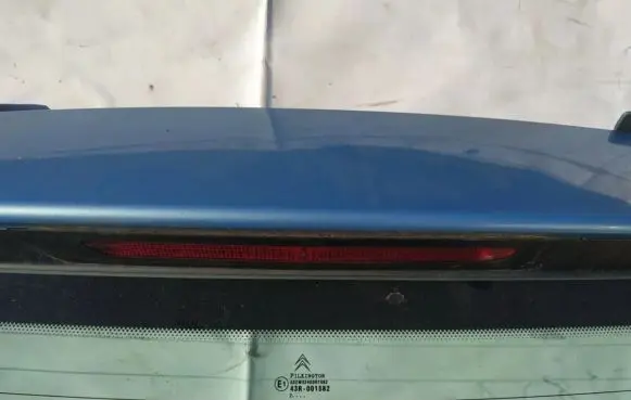 Citroen C3 Third/center stoplight