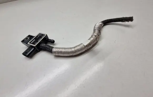 BMW X3 G01 Exhaust gas pressure sensor 8570686 7933663
