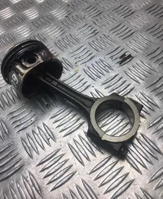 Renault Clio IV Piston with connecting rod 0700222 BV939