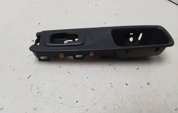 Volvo S80 Front door window switch trim 