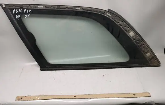 Rear side window