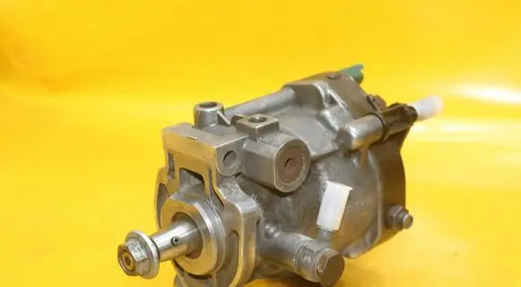 Fuel injection high pressure pump