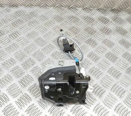 Audi A3 S3 8V Coupe door lock (next to the handle) 8X2837015B