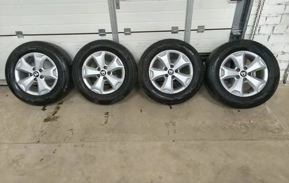 Dacia Duster II R16 alloy rim 403006101R