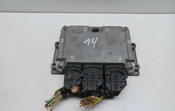 Peugeot 607 Engine control unit/module 9635591180 92010738 0261206418