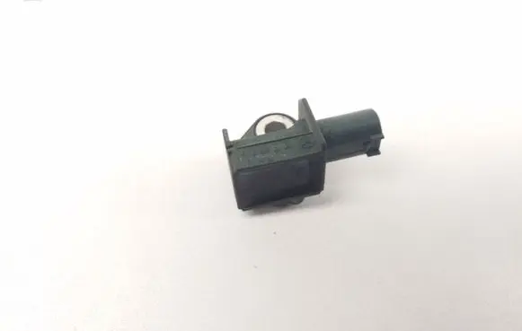 Mercedes-Benz C W204 Airbag deployment crash/impact sensor A1729056000