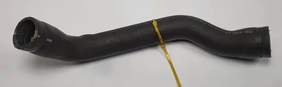 Volvo XC90 Engine coolant pipe/hose 08674873