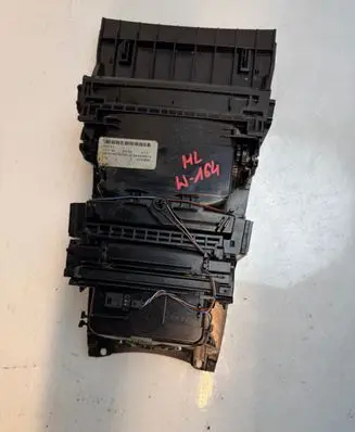 Mercedes-Benz ML W164 Glove box central console a1646800814