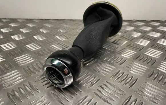 Mini One - Cooper R57 Gear lever shifter trim leather/knob 