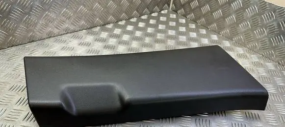 Land Rover Range Rover Sport L494 (B) pillar trim (bottom) DPLA243A52A