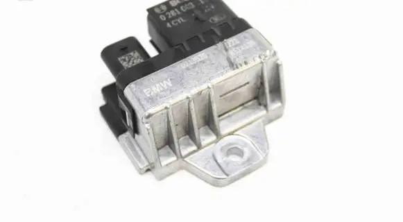 BMW X3 F25 Glow plug pre-heat relay 0281003115 8514120