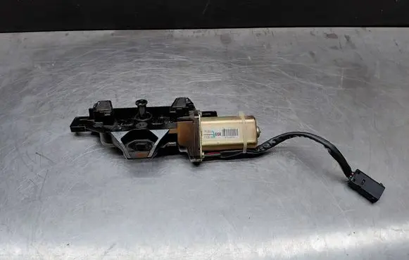 BMW 5 E60 E61 Tailgate/trunk/boot lift motor 7129931