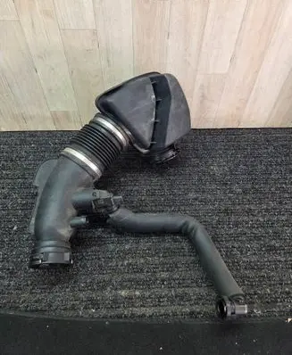 BMW 3 F30 F35 F31 Intake resonator 8601681 13718601681