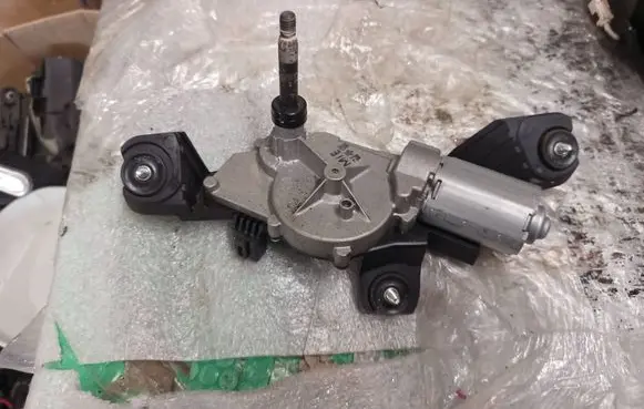 KIA Sportage Rear window wiper motor 98700D9000
