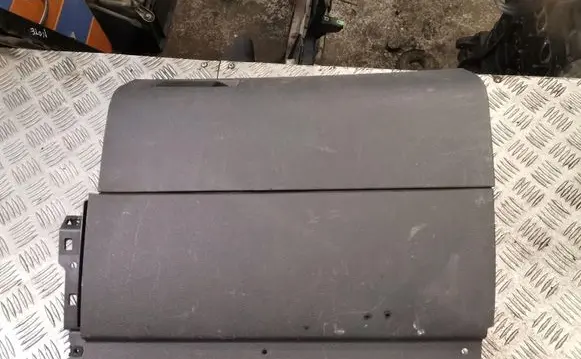 Volkswagen Touran I Glove box 1t1857097