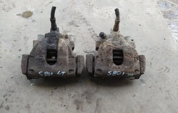 Volvo S60 Rear brake caliper