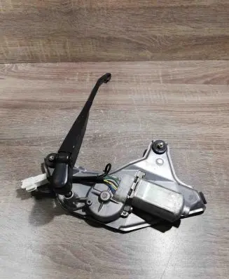 Toyota Prius (NHW20) Rear window wiper motor 8513047010 2596000351