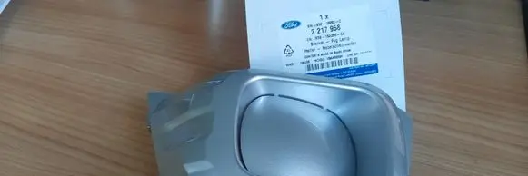 Ford Ranger Front fog light trim/grill 2217958 JB3B15A298CA