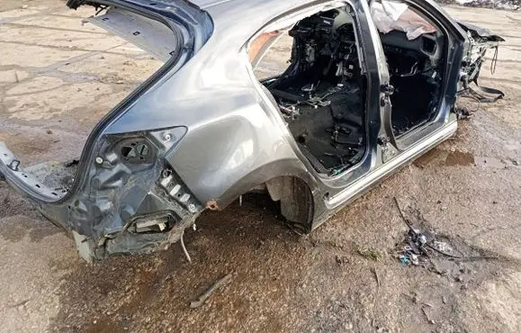Mazda 3 II Front quarter panel 