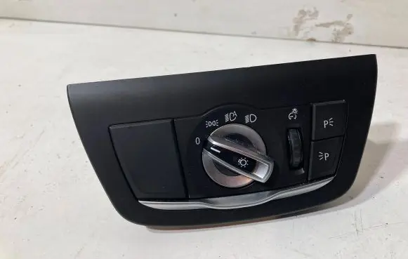 BMW 5 G30 G31 Light switch 6841879 354967930707 ECC837