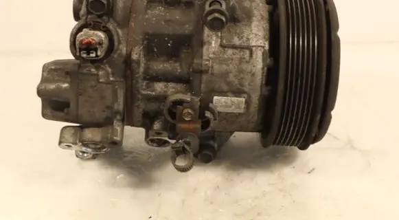 Toyota Avensis T250 Air conditioning (A/C) compressor (pump) GE4472601741