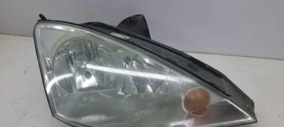 Ford Focus Headlight/headlamp