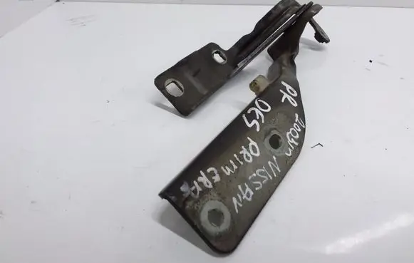 Nissan Primera Engine bonnet/hood hinges