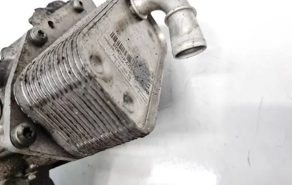 Opel Astra J Engine oil radiator 897385813 5989070291