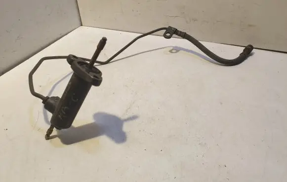 Mercedes-Benz C W202 Clutch master cylinder 2022900011