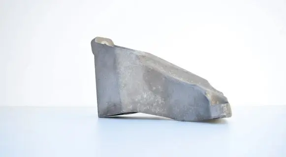 Audi A6 S6 C5 4B Engine mounting bracket 8D0199307P