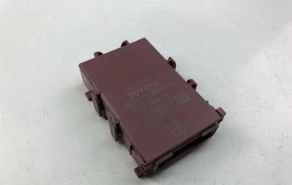Toyota Corolla E120 E130 Other control units/modules 8911102030 F2748