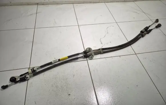 Ford S-MAX Gear shift cable linkage E1GR7E395TA