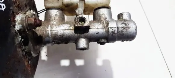 Mazda 323 F Master brake cylinder