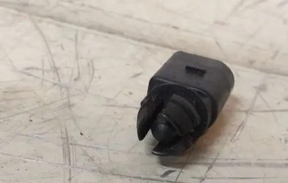 Audi A4 S4 B7 8E 8H Outside/exterior temperature sensor 8Z0820535