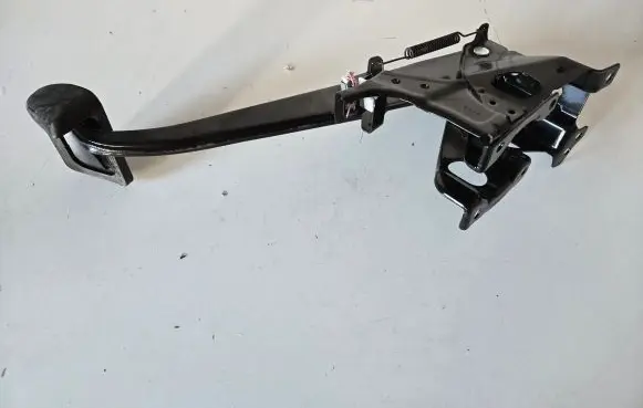Mercedes-Benz Vito Viano W447 Brake pedal A1232910082