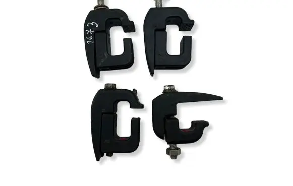 Nissan Navara D40 Loading door exterior handle/bracket 5586373