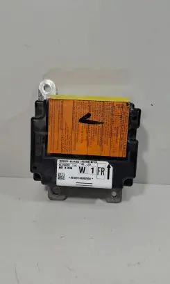 Nissan Qashqai Airbag control unit/module 627260200